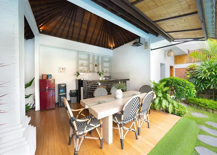 Stylish Tropical Barroso Shortcut *